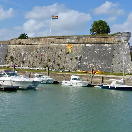 Сasa de vacaciones La Fleur Des Marais - Maison Confort Au Calme, Grand Jardin & Balancoire *